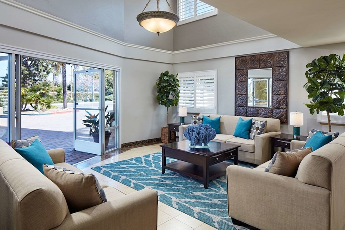 Imagen de los interiores del Hotel Comfort Inn Encinitas Near Legoland. Foto 16