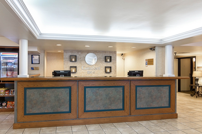 Imagen de los interiores del Hotel Comfort Inn Falls Church - Tysons Corner. Foto 7