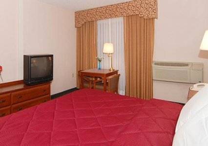 Imagen de la habitación del Hotel Comfort Inn Farmington Hills. Foto 10