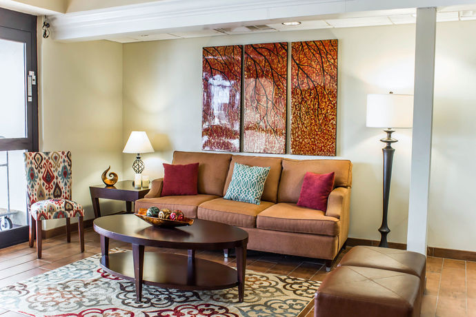 Imagen de los interiores del Hotel Comfort Inn Fayetteville West Near Fort Liberty. Foto 8