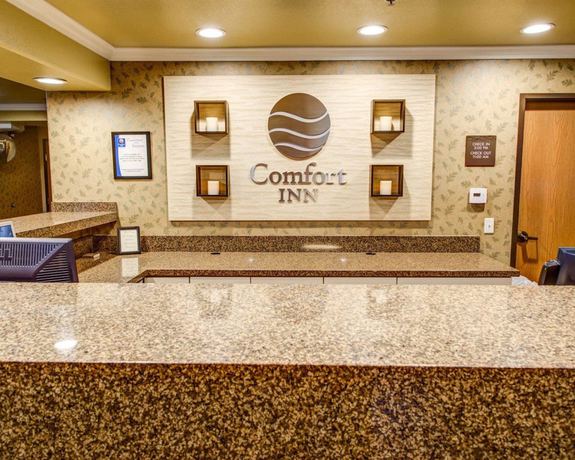 Imagen de los interiores del Hotel Comfort Inn Fontana. Foto 16