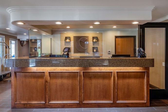 Imagen de los interiores del Hotel Comfort Inn Fontana. Foto 19