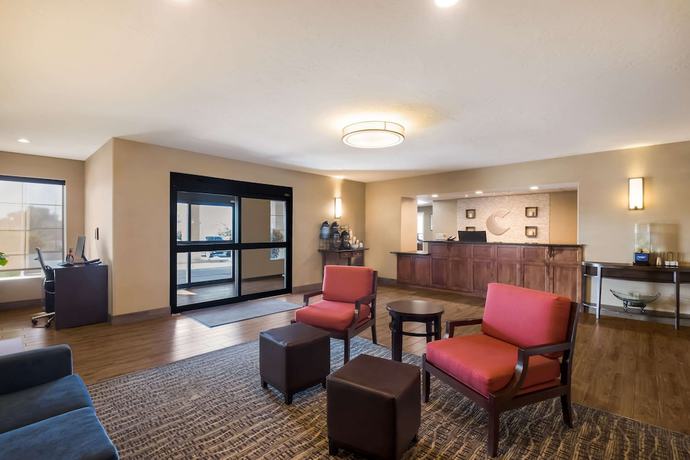 Imagen de los interiores del Hotel Comfort Inn Fort Morgan. Foto 18
