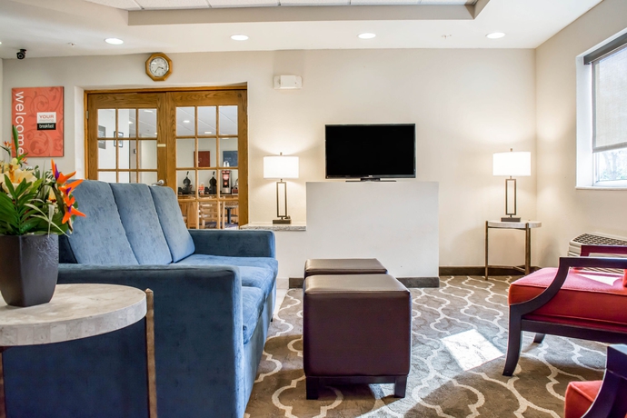 Imagen de los interiores del Hotel Comfort Inn Fort Myers Northeast. Foto 8