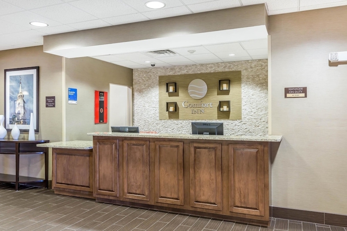 Imagen de los interiores del Hotel Comfort Inn Frederick. Foto 14
