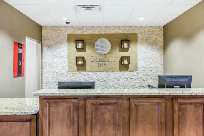 Imagen de los interiores del Hotel Comfort Inn Frederick. Foto 18
