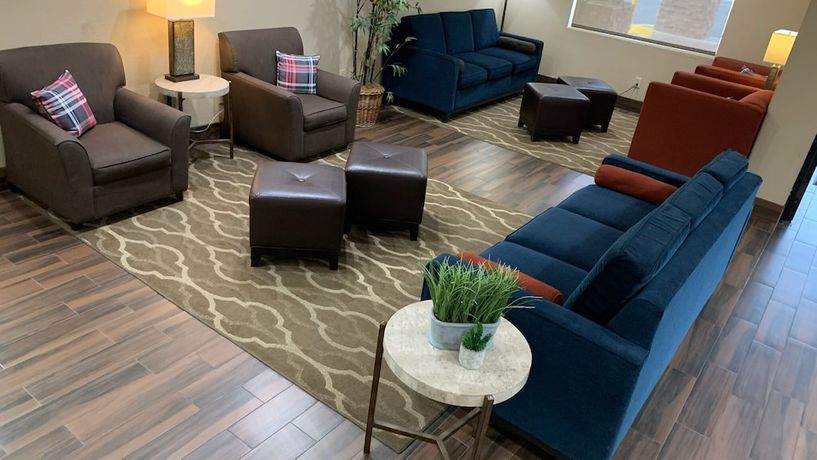 Imagen de los interiores del Hotel Comfort Inn Garden City. Foto 13