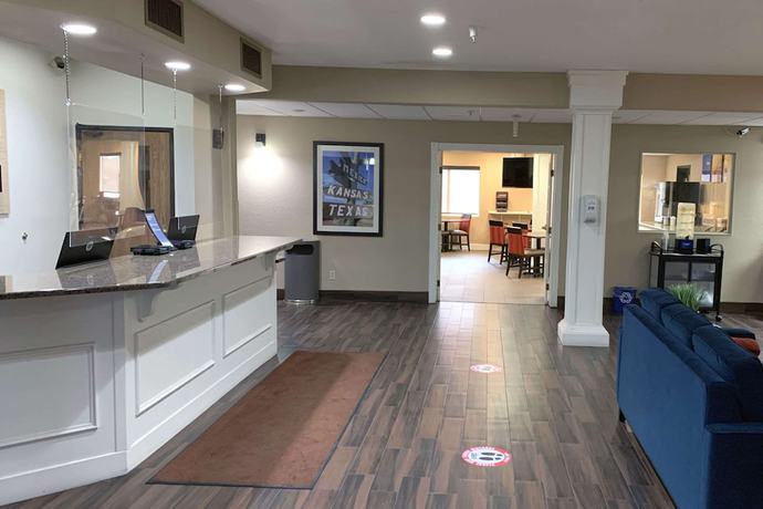 Imagen de los interiores del Hotel Comfort Inn Garden City. Foto 14
