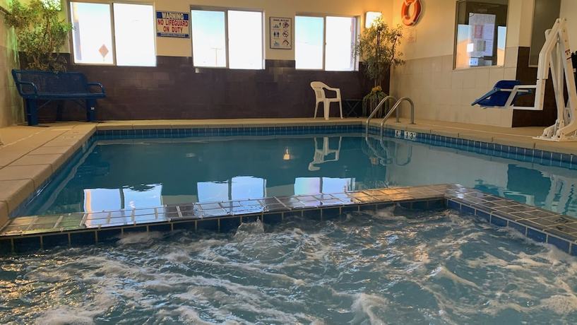 Imagen de la piscina del Hotel Comfort Inn Garden City. Foto 18