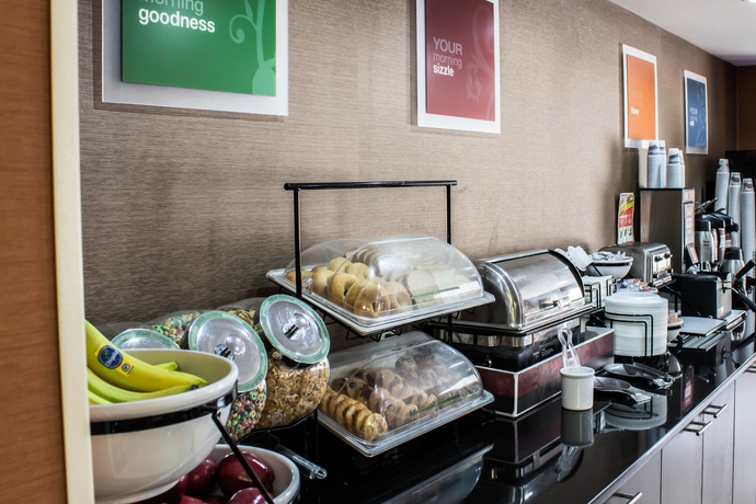 Imagen del bar/restaurante del Hotel Comfort Inn Garner Clayton I-40. Foto 4