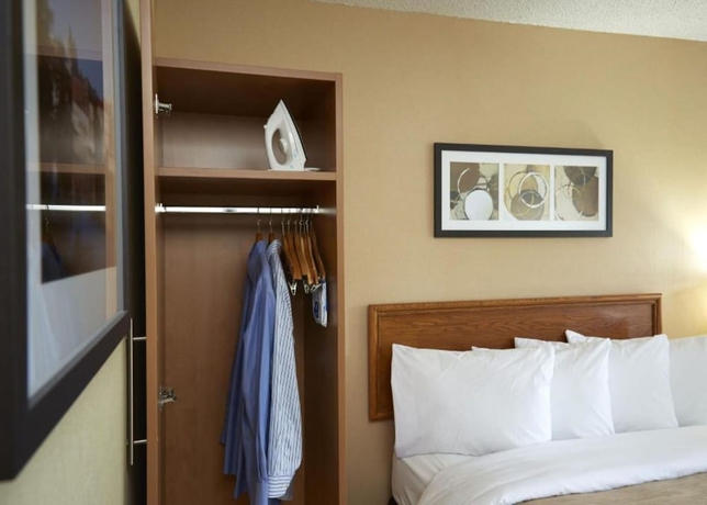 Imagen de la habitación del Hotel Comfort Inn Gatineau. Foto 8