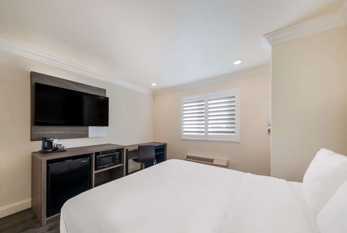 Imagen de la habitación del Hotel Comfort Inn Gilroy. Foto 2