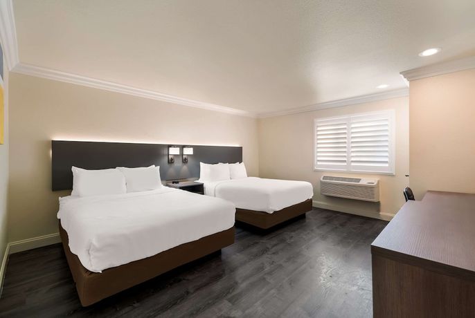 Imagen de la habitación del Hotel Comfort Inn Gilroy. Foto 16