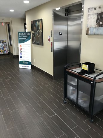 Imagen de los interiores del Hotel Comfort Inn Grand Island North. Foto 13