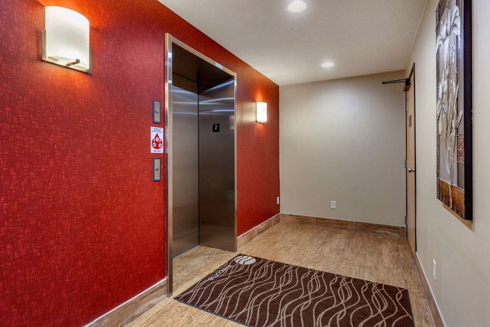 Imagen de los interiores del Hotel Comfort Inn Grand Island North. Foto 19