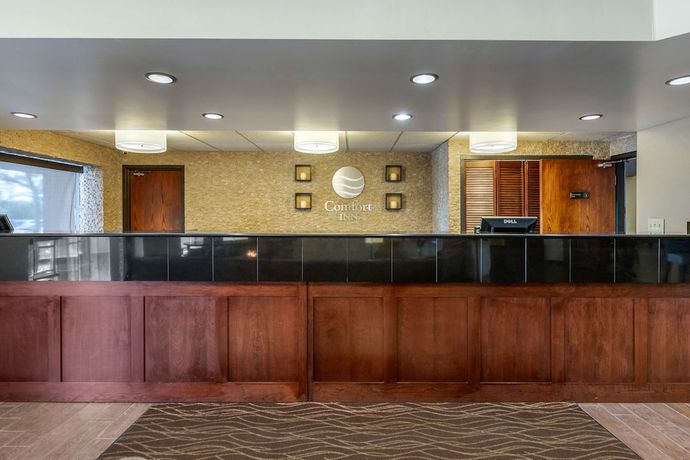 Imagen de los interiores del Hotel Comfort Inn Grand Rapids Airport. Foto 18