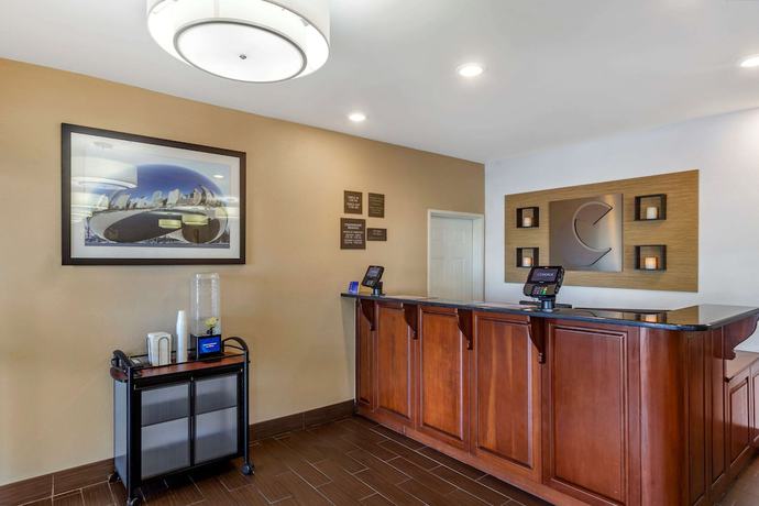 Imagen de los interiores del Hotel Comfort Inn Gurnee near Six Flags. Foto 19