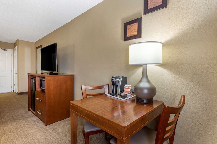 Imagen de la habitación del Hotel Comfort Inn Gurnee near Six Flags. Foto 16