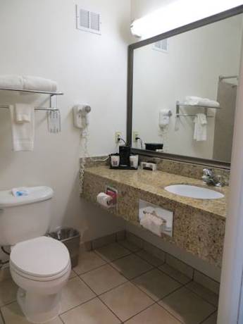 Imagen de la habitación del Hotel Comfort Inn Hanford Lemoore. Foto 4