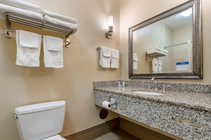 Imagen de la habitación del Hotel Comfort Inn Hebron-lowell Area. Foto 14