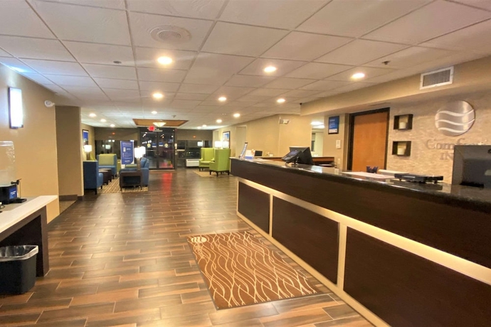 Imagen de los interiores del Hotel Comfort Inn Herndon Reston. Foto 16