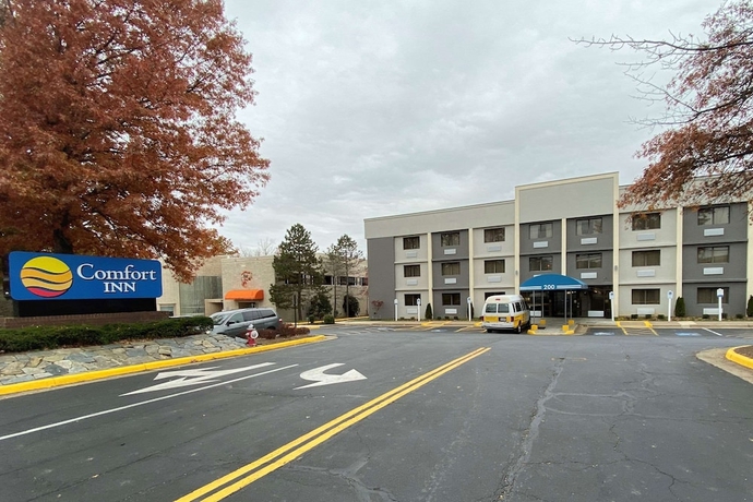 Imagen general del Hotel Comfort Inn Herndon Reston. Foto 8
