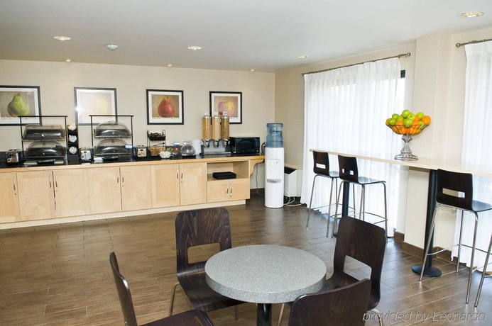 Imagen general del Hotel Comfort Inn Highway 401. Foto 5