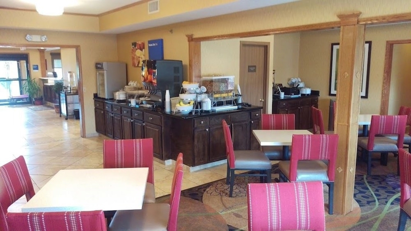 Imagen del bar/restaurante del Hotel Comfort Inn Huntington. Foto 7