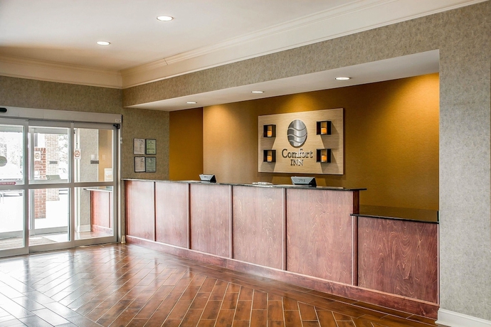 Imagen de los interiores del Hotel Comfort Inn Huntsville Near University. Foto 12