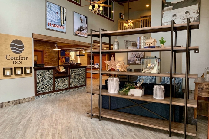 Imagen de los interiores del Hotel Comfort Inn I-17 and I-40. Foto 10