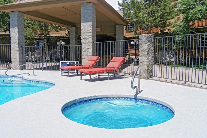 Imagen de la piscina del Hotel Comfort Inn I-17 and I-40. Foto 15