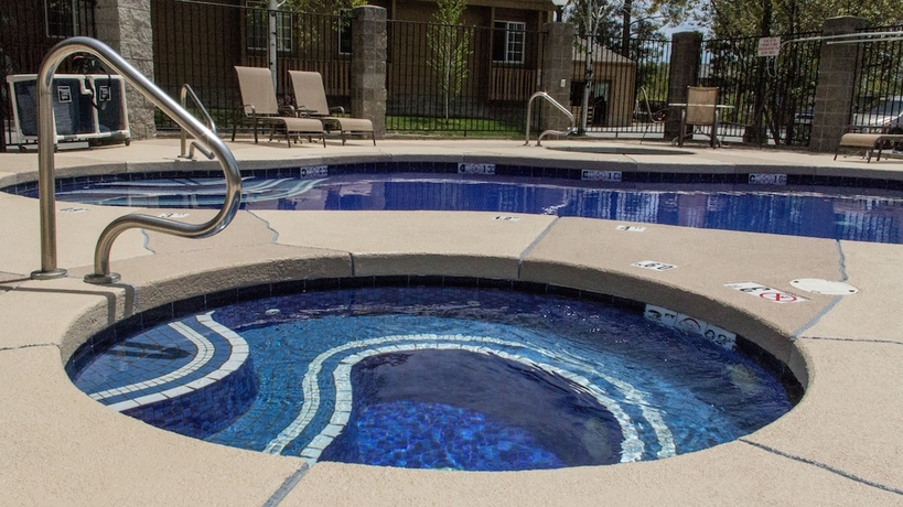 Imagen de la piscina del Hotel Comfort Inn I-17 and I-40. Foto 17