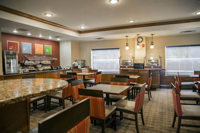 Imagen del bar/restaurante del Hotel Comfort Inn International Dr.. Foto 4