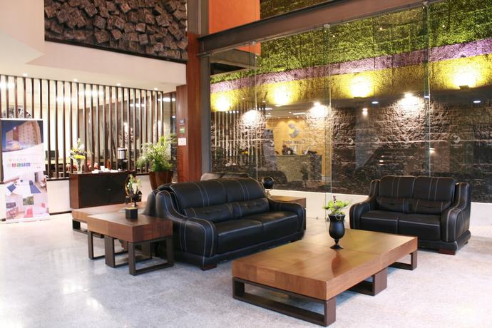 Imagen de los interiores del Hotel Comfort Inn Irapuato. Foto 19
