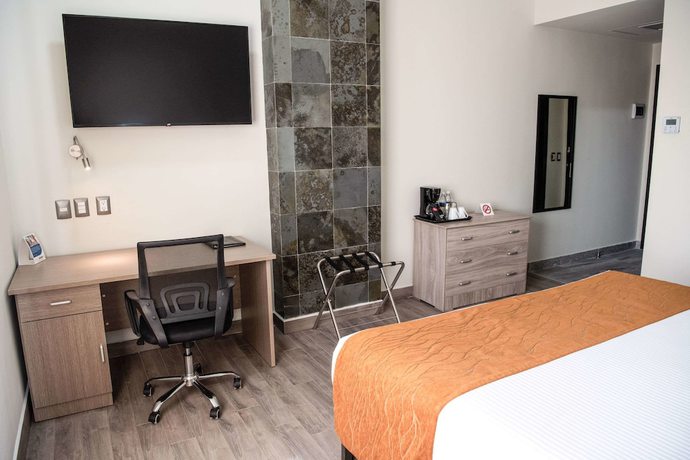 Imagen de la habitación del Hotel Comfort Inn Irapuato. Foto 15