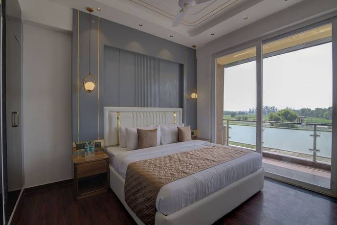 Imagen de la habitación del Hotel Comfort Inn Karnal. Foto 14