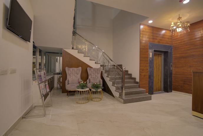 Imagen de los interiores del Hotel Comfort Inn Karnal. Foto 20