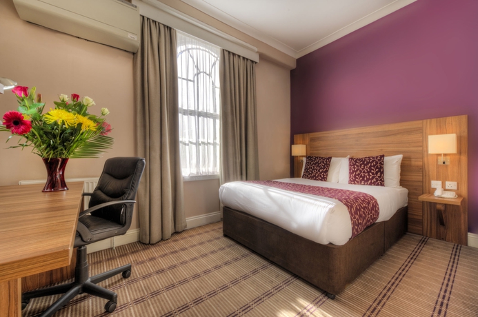 Imagen de la habitación del Hotel Comfort Inn Kings Cross. Foto 1
