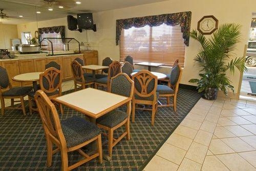 Imagen general del Hotel Comfort Inn Kissimmee-lake Buena Vista South. Foto 5