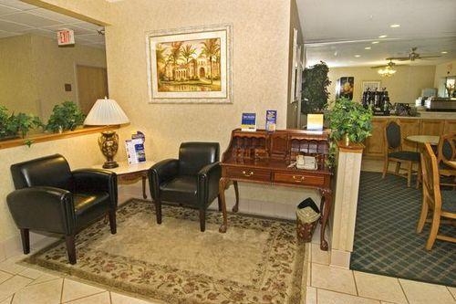 Imagen general del Hotel Comfort Inn Kissimmee-lake Buena Vista South. Foto 10