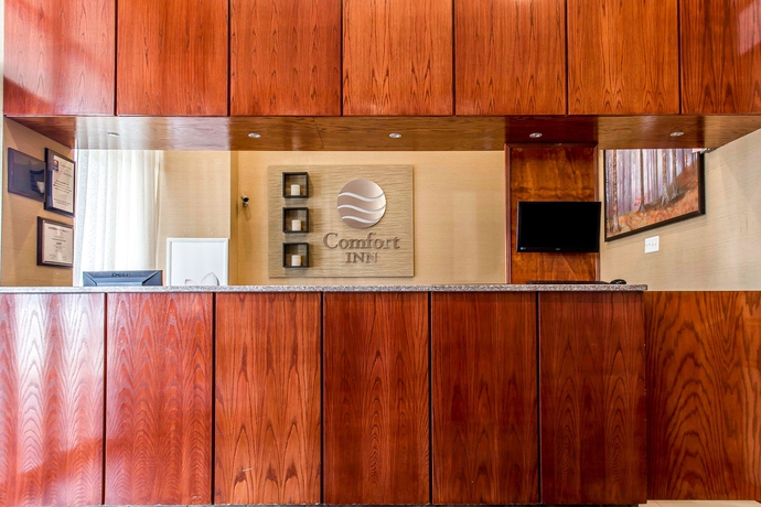 Imagen de los interiores del Hotel Comfort Inn Laguardia Airport - 83rd St. Foto 11