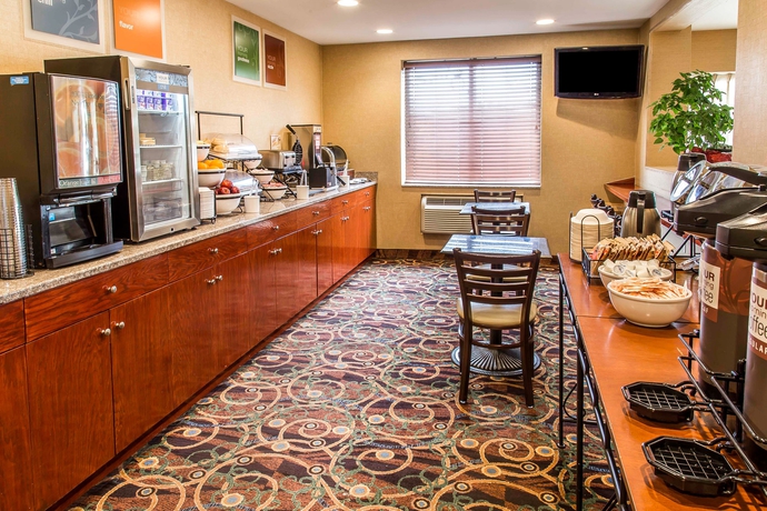 Imagen del bar/restaurante del Hotel Comfort Inn Laguardia Airport - 83rd St. Foto 7