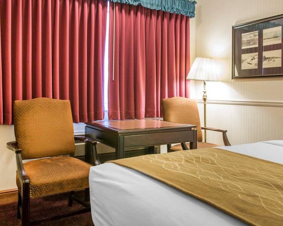 Imagen de la habitación del Hotel Comfort Inn Lakeside. Foto 3