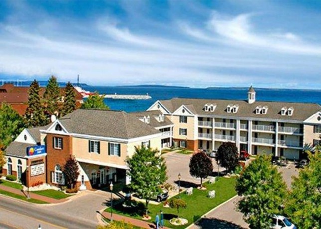 Imagen general del Hotel Comfort Inn Lakeside. Foto 1