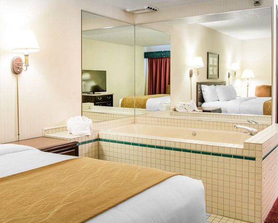 Imagen de la habitación del Hotel Comfort Inn Lakeside. Foto 13