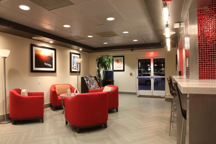 Imagen de los interiores del Hotel Comfort Inn Los Angeles Near Hollywood. Foto 16