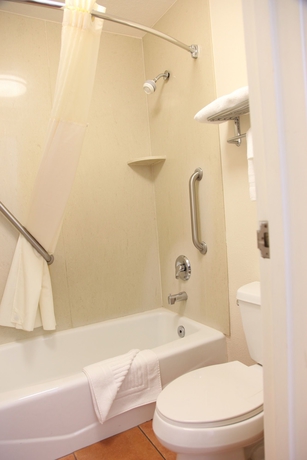 Imagen de la habitación del Hotel Comfort Inn Los Angeles Near Hollywood. Foto 10