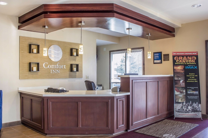 Imagen de los interiores del Hotel Comfort Inn Lucky Lane. Foto 14
