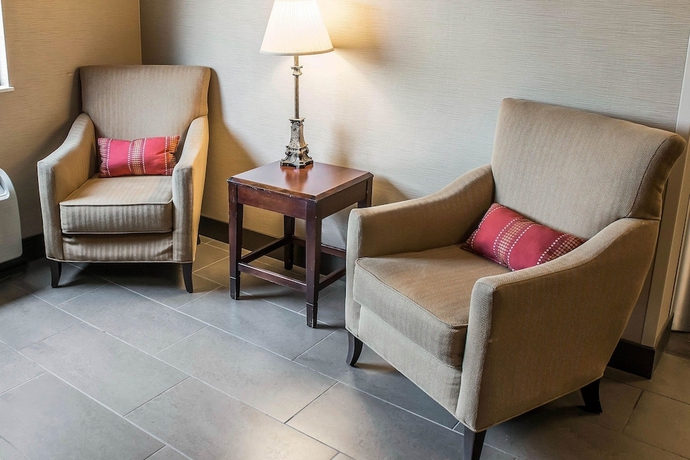 Imagen de los interiores del Hotel Comfort Inn Meadowlands. Foto 18