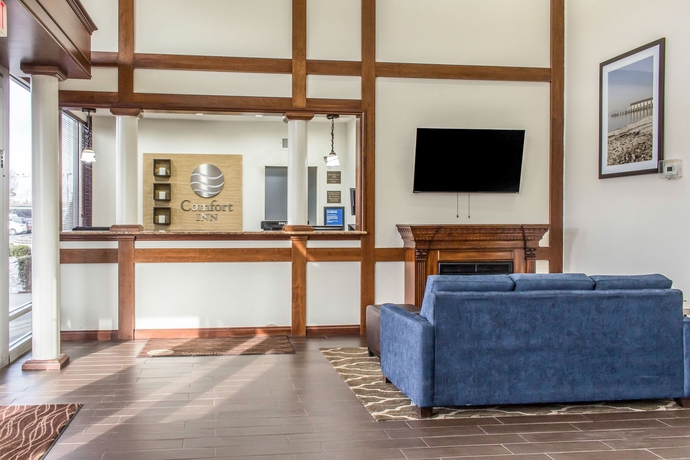 Imagen de los interiores del Hotel Comfort Inn, Medford. Foto 12